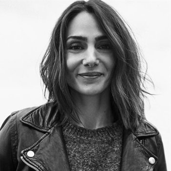 Annie Parisse photo