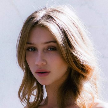 Cailin Russo photo