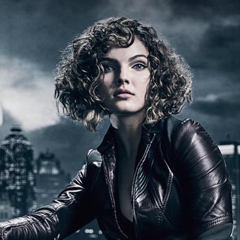 Camren Bicondova photo