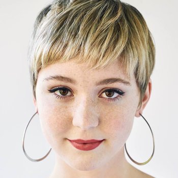 Cozi Zuehlsdorff photo