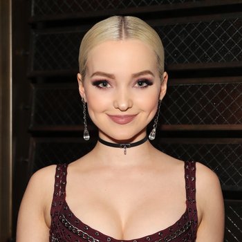 Dove Cameron photo