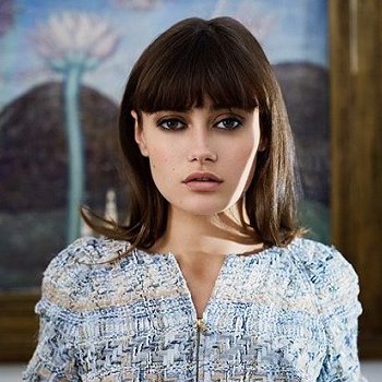 Ella Purnell photo