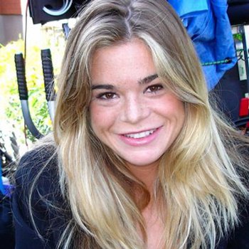 Ellen Muth photo