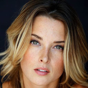 Emily Baldoni photo