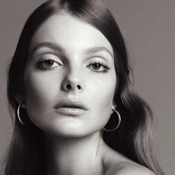 Eniko Mihalik photo