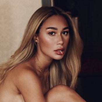 Eva Gutowski photo