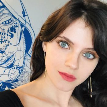 Kara Hayward photo