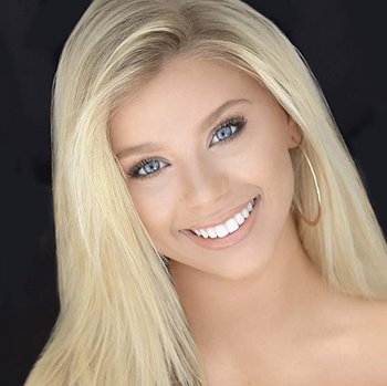 Kaylyn Slevin photo