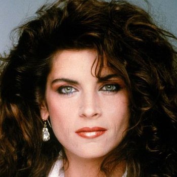 Kirstie Alley photo