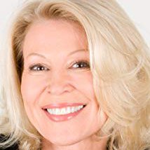 Leslie Easterbrook photo