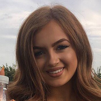 Maisie Smith photo