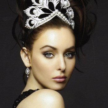 Natalie Glebova photo