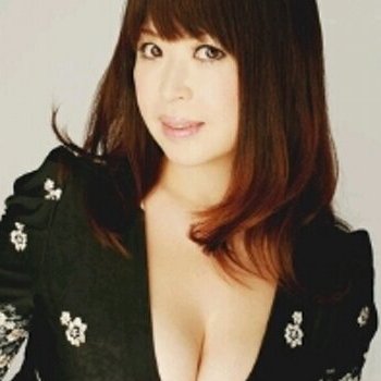 Natsuko Kayama photo