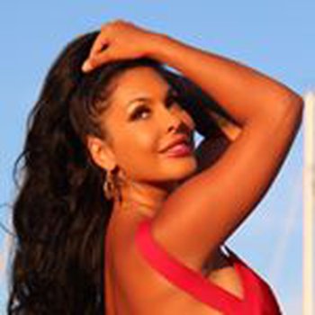 Nina Mercedez photo