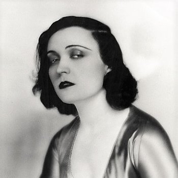 Pola Negri photo