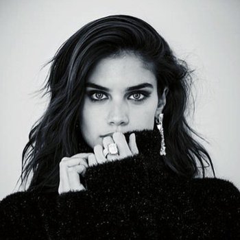 Sara Sampaio photo