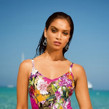 Shanina Shaik photo