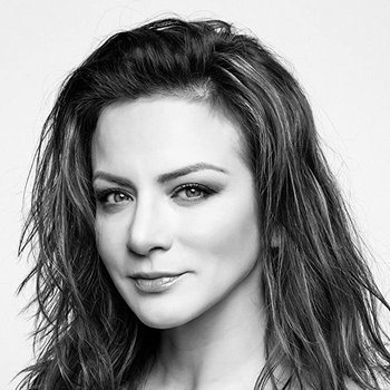 Silvia Navarro photo