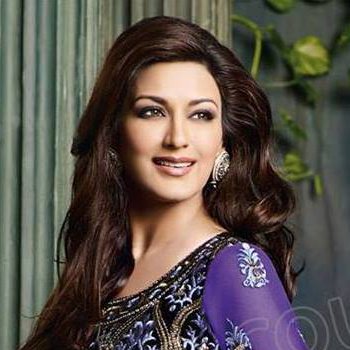 Sonali Bendre photo