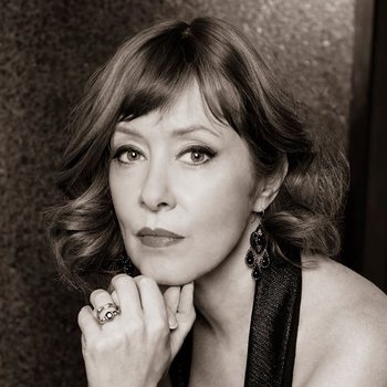 Suzanne Vega photo