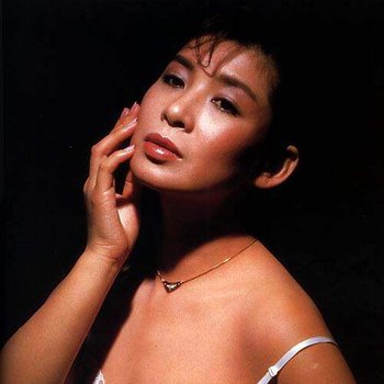 Yoko Kon photo